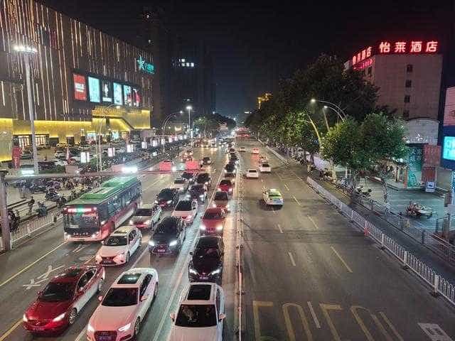 三星S20 Ultra评测:1.08亿像素拍出精彩的世界