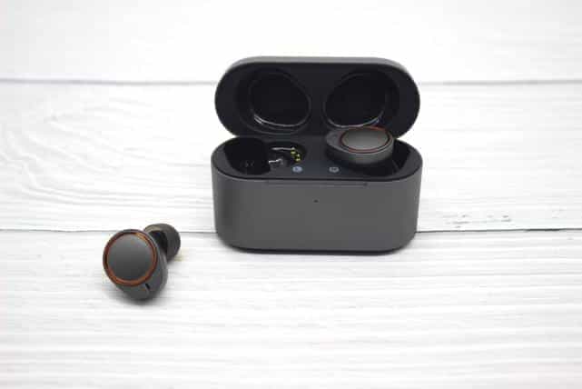 戴上唐麦W5动铁真无线蓝牙耳机,享受苹果般真旗舰