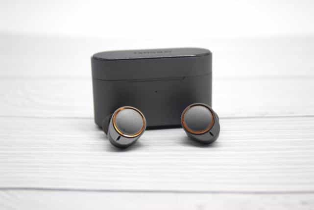 戴上唐麦W5动铁真无线蓝牙耳机,享受苹果般真旗舰