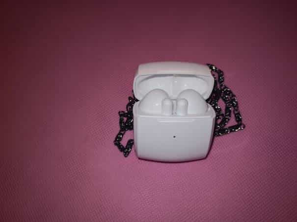 听歌、游戏、看电影一个击音F1真无线蓝牙耳机全搞定