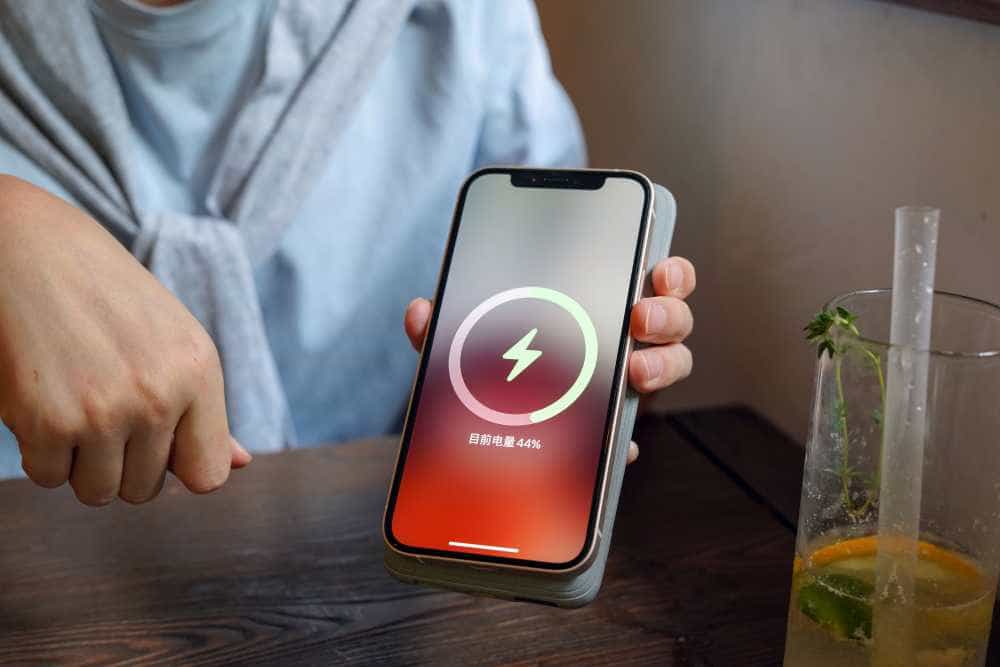 它可能是苹果Magsafe外接电池更好的平替移动电源