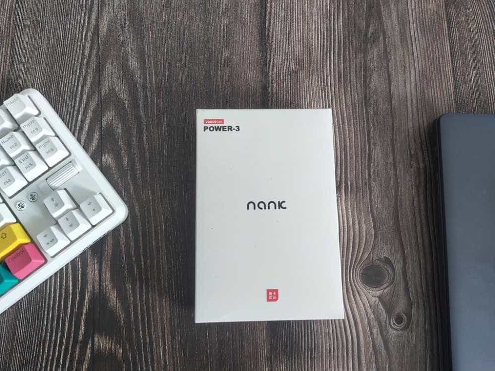 大功率超级快充 磁吸无线充电宝 从此告别电量恐慌