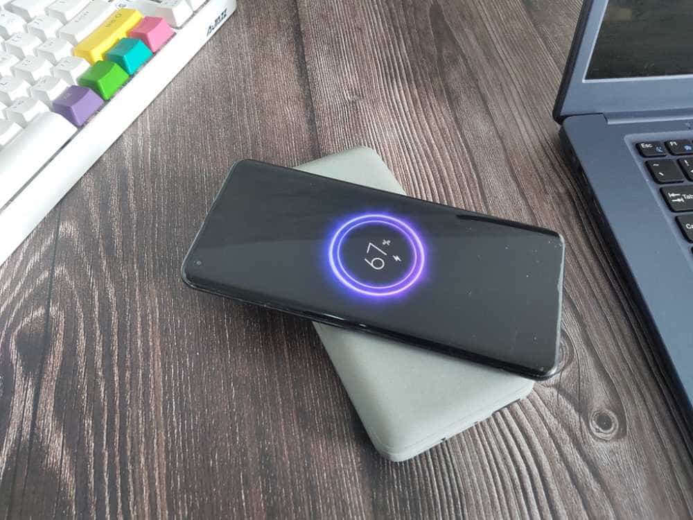 大功率超级快充 磁吸无线充电宝 从此告别电量恐慌