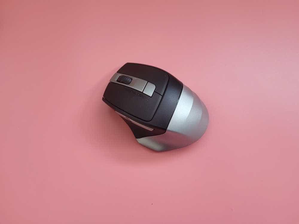 轻巧便携 安静办公 双飞燕飞时代系列无线蓝牙键鼠套装测评