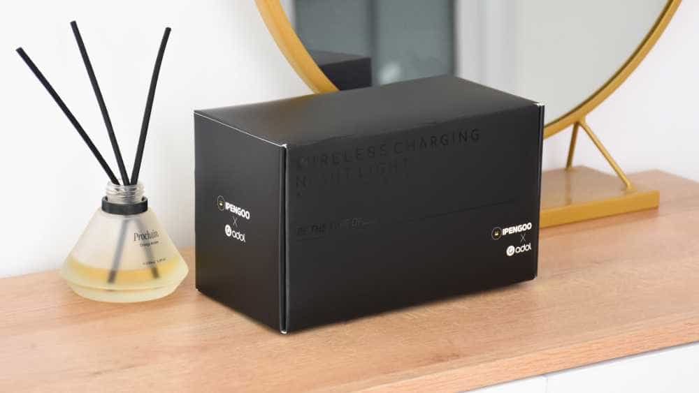 华硕a豆怪无线充电夜灯奇鹅版：IP联名设计 照明充电两不误