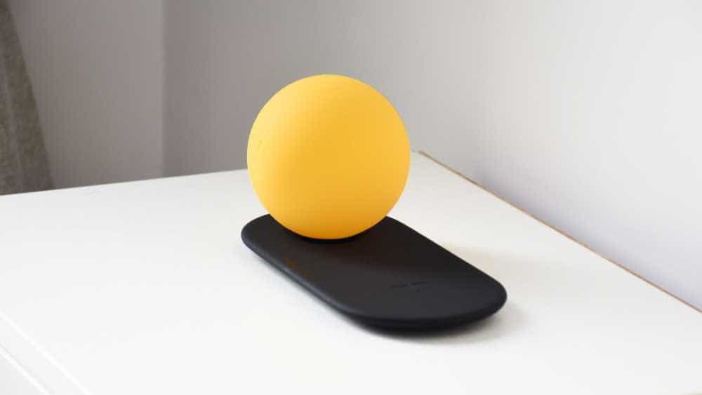 华硕a豆怪无线充电夜灯奇鹅版：IP联名设计 照明充电两不误