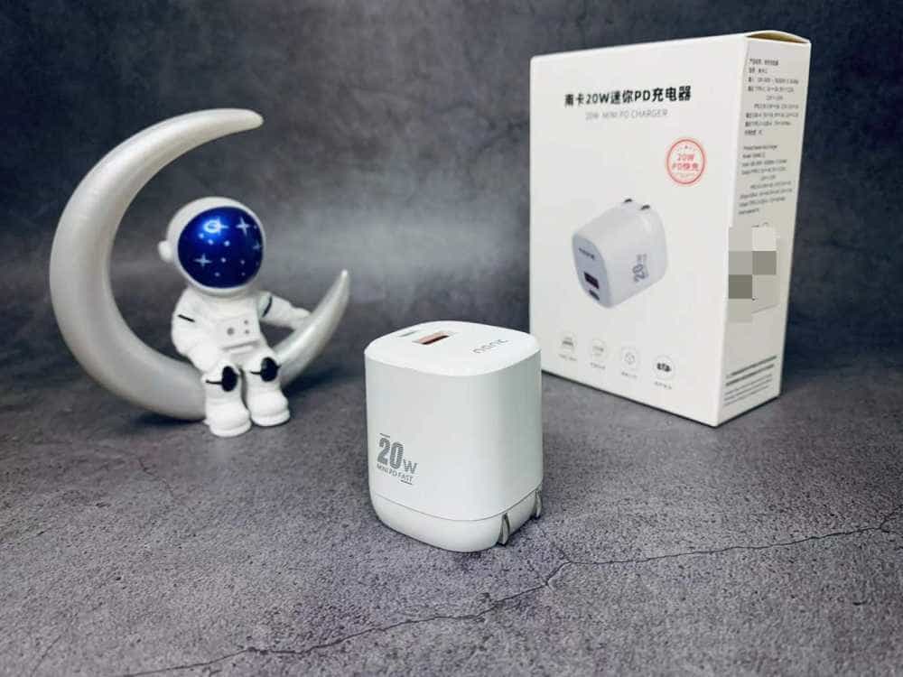 出差旅行必备好物—南卡C2双口快充充电器上手体验