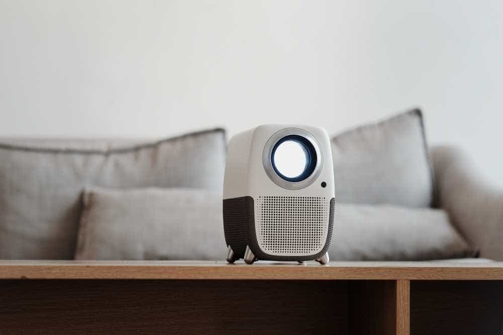 泰捷WEBOX T1S投影仪：疫情当下的居家观影新选择