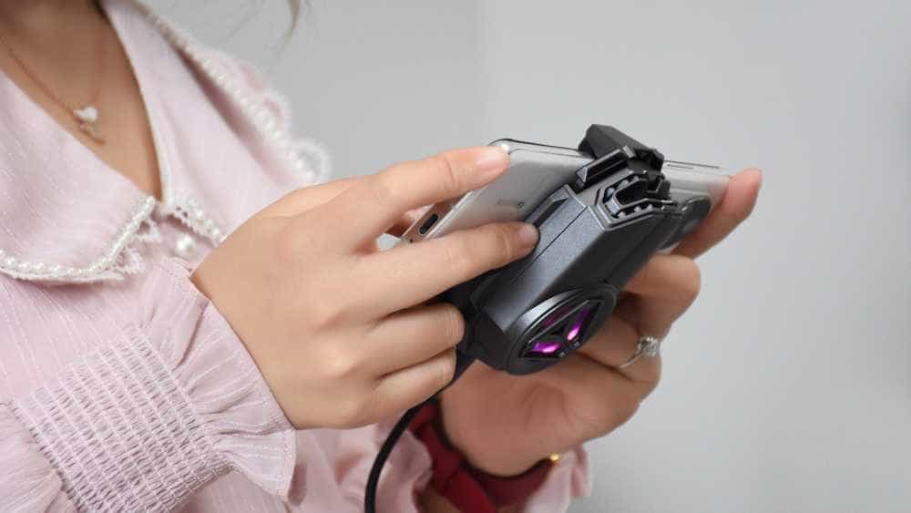 红魔涡轮散热背夹：高速离心风扇 高效静音散热