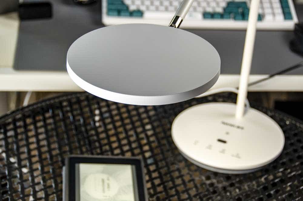 PE自适应智能调光，还原太阳光照体验，南卡护眼台灯L1