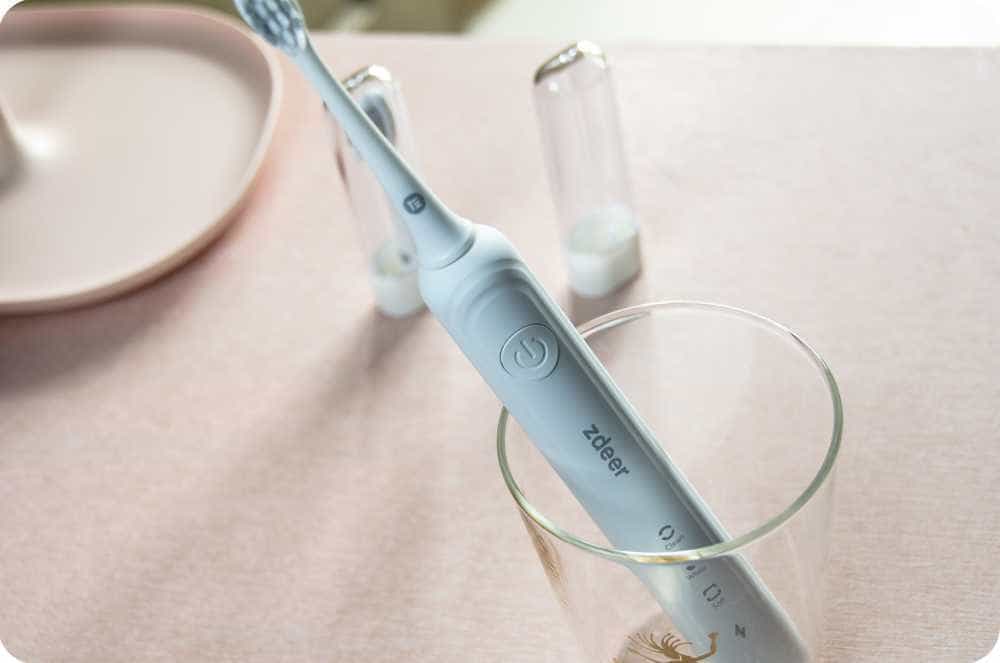 左点声波电动牙刷S1 -- 轻柔洁齿,牙龈护理好帮手