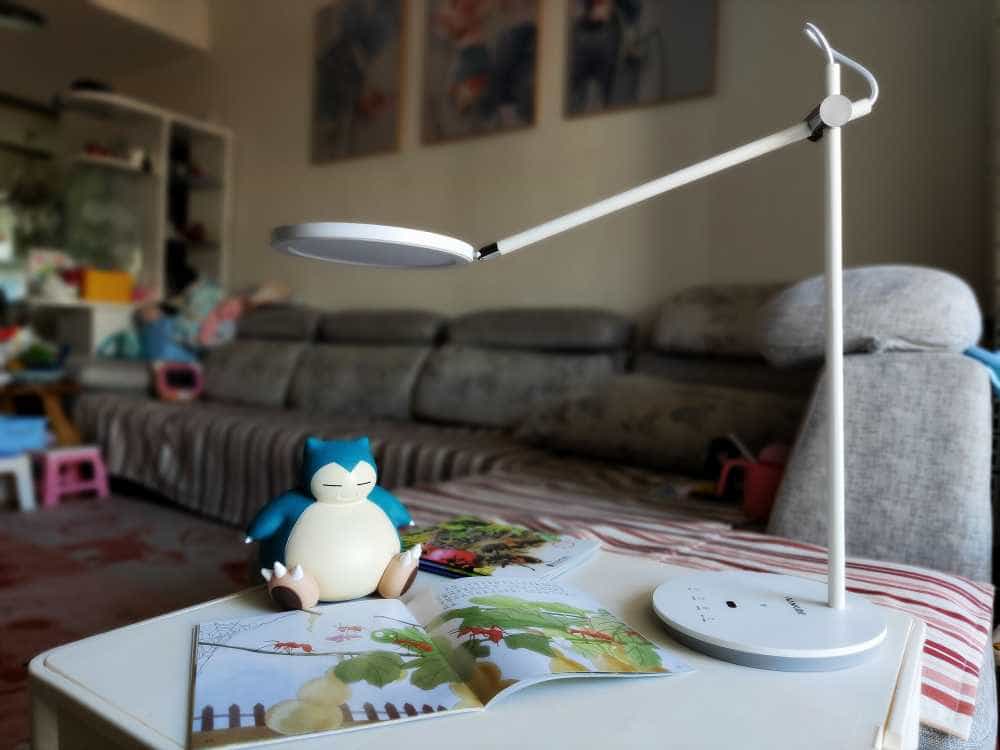 手势控制，无极调光，南卡护眼台灯L1颠覆了我对护眼灯的认知