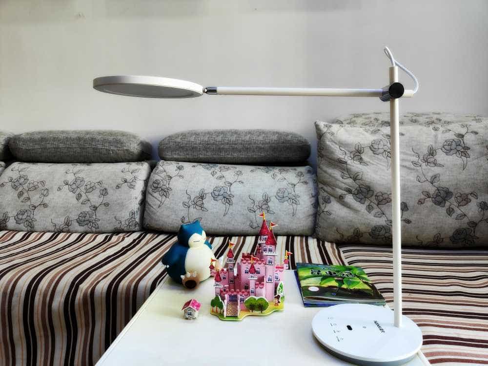 手势控制，无极调光，南卡护眼台灯L1颠覆了我对护眼灯的认知