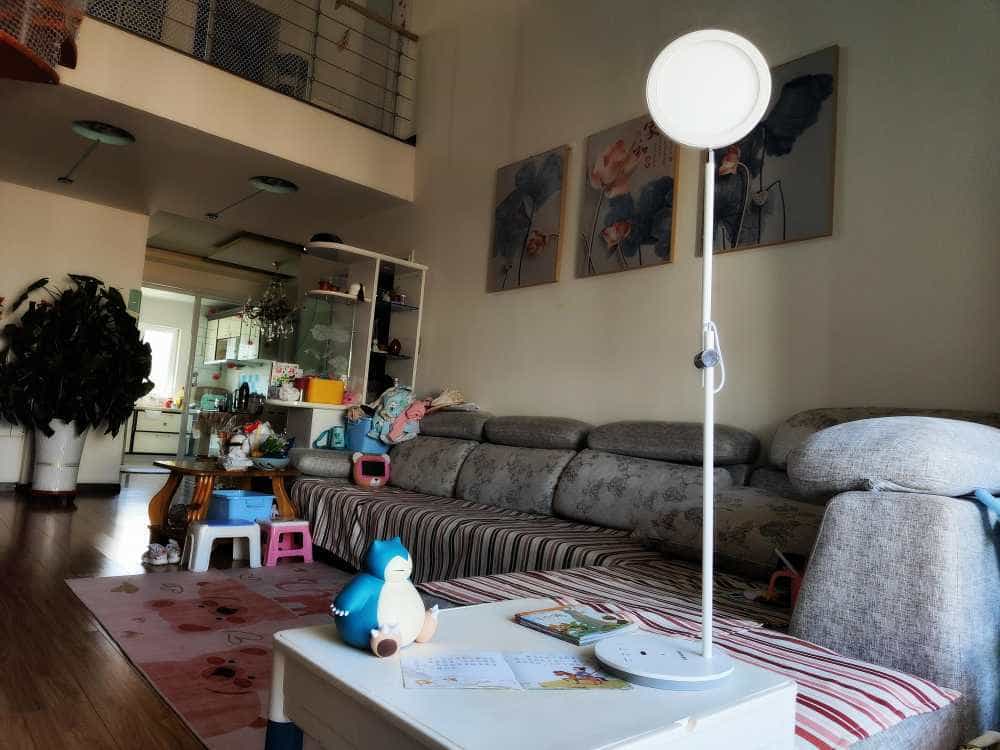 手势控制，无极调光，南卡护眼台灯L1颠覆了我对护眼灯的认知