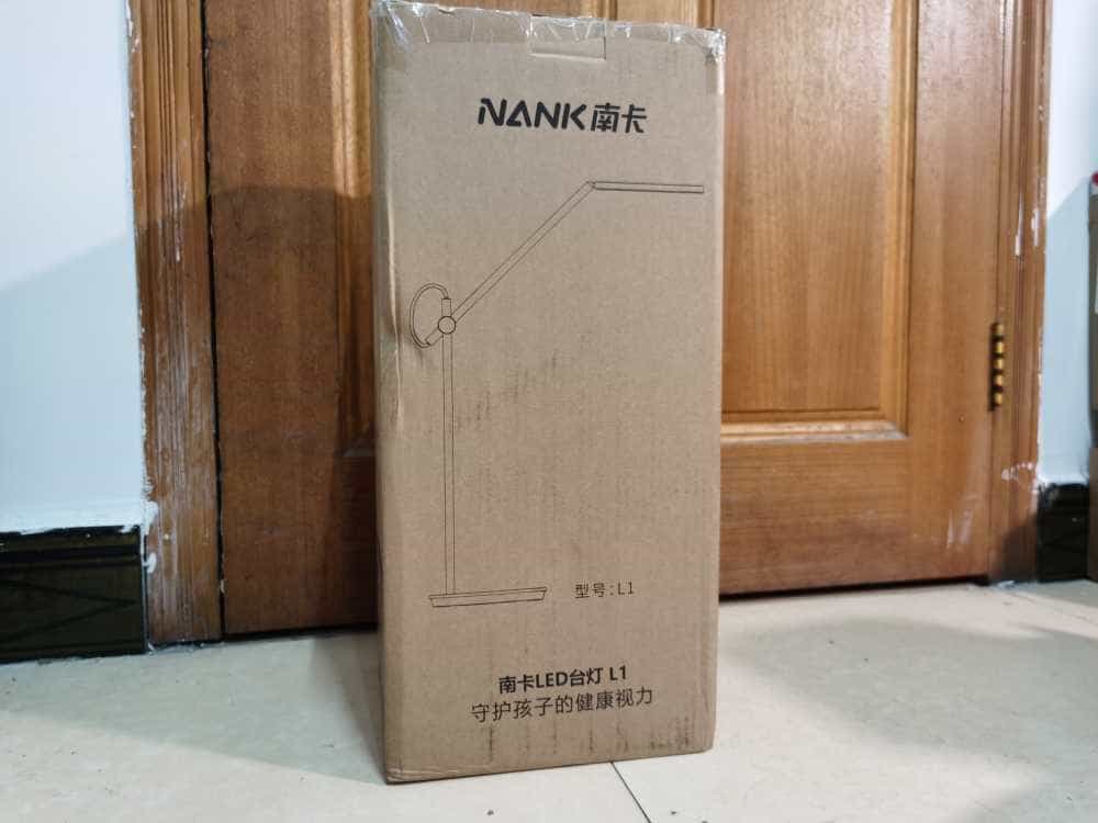 南卡也造台灯？南卡第一款护眼台灯L1，是噱头还是实力？
