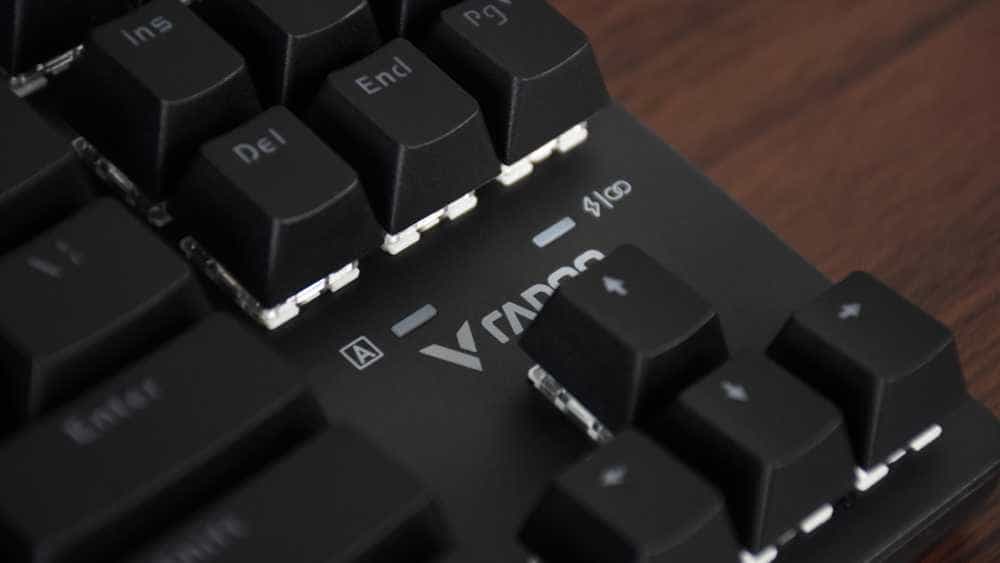 雷柏V500 Pro 87键：自研轴体加持，绚丽灯效点缀