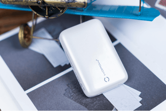 迷你轻巧,沃品(WOPOW)PD20瓦磁吸充电宝