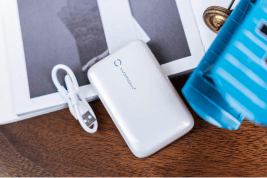 迷你轻巧,沃品(WOPOW)PD20瓦磁吸充电宝