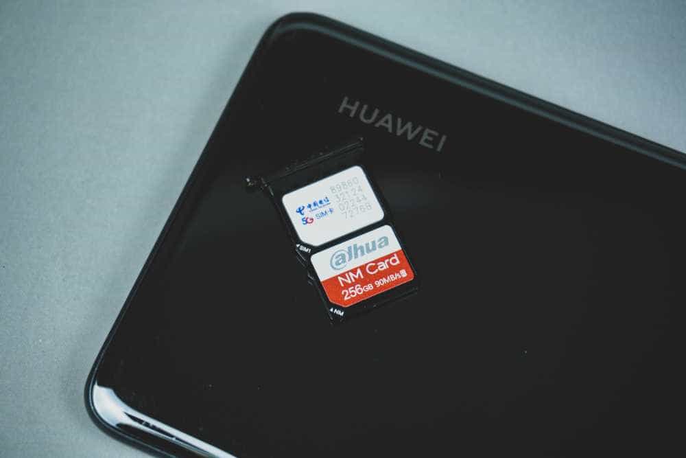 为了扩容而换机？何不手机添加大华NM存储卡？