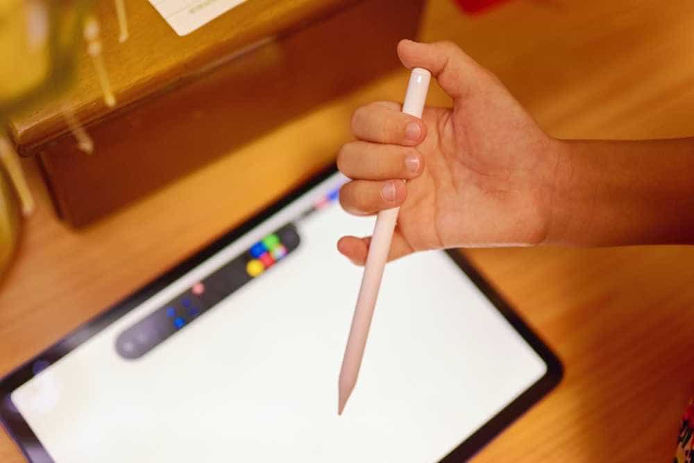 百元价位千元体验，体验南卡Pencil无线充版