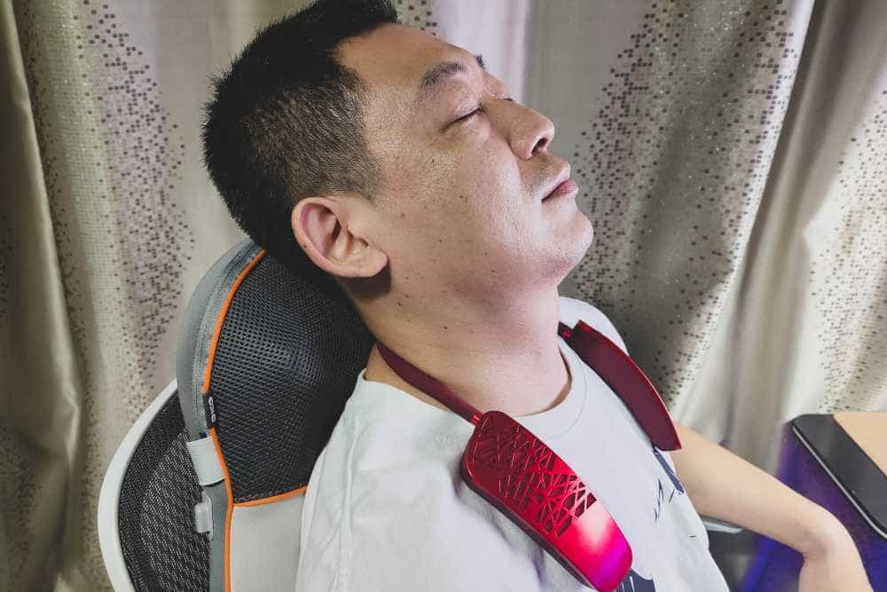 3D音效方可更惬意，这款颈戴音箱刷新我的音箱认知