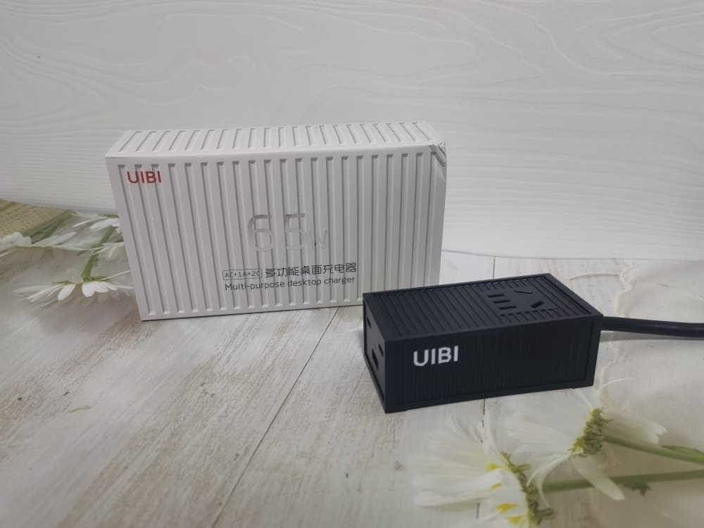 UIBI柚比65W氮化镓多功能桌面充电器,轻松告别桌面混乱!