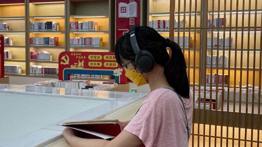 静透随心,沉浸聆听声乐美妙-1MORE万魔SonoFlow降噪头戴蓝牙耳机走心体验