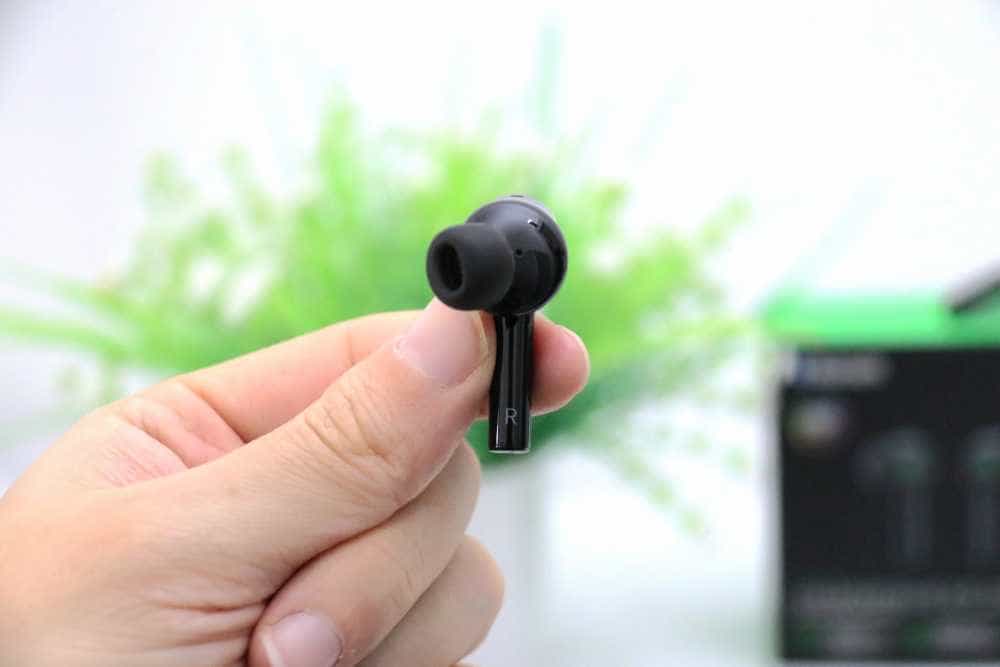 雷蛇战锤狂鲨真无线耳机二代评测：强降噪，低延迟，新体验