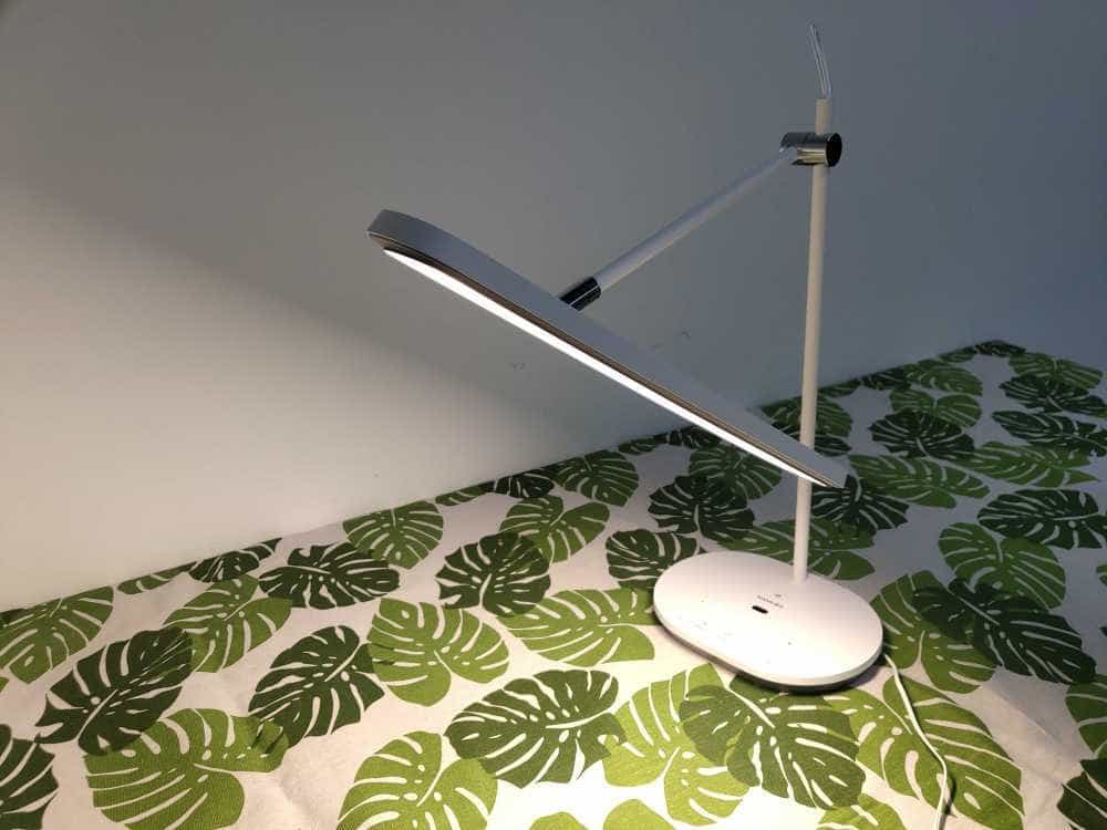 孩子用台灯写作业伤眼睛吗？2023最新好用不伤眼睛台灯盘点