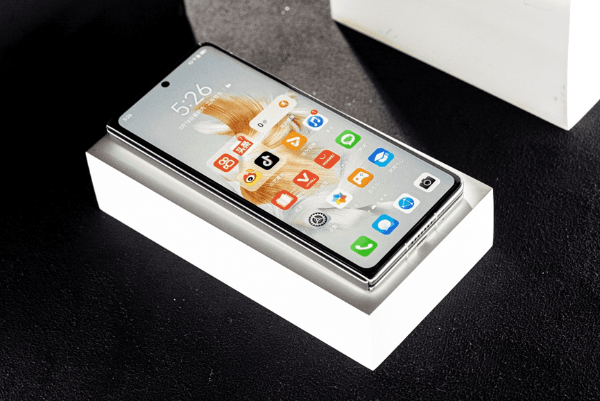 聊一聊华为Mate X3，轻得不像折叠手机