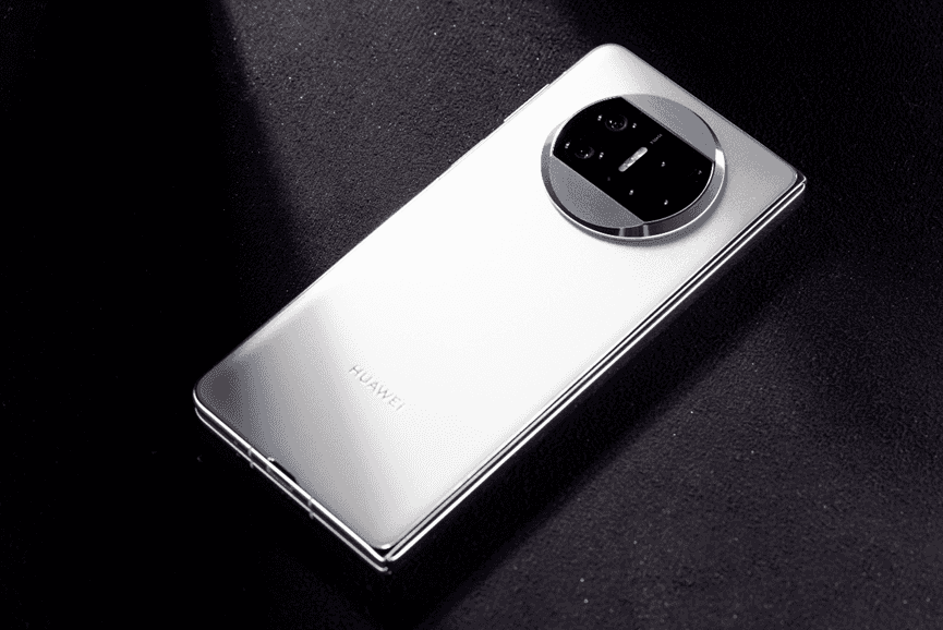 聊一聊华为Mate X3，轻得不像折叠手机