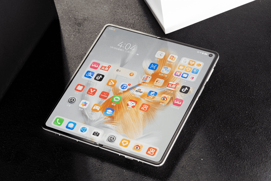 聊一聊华为Mate X3，轻得不像折叠手机