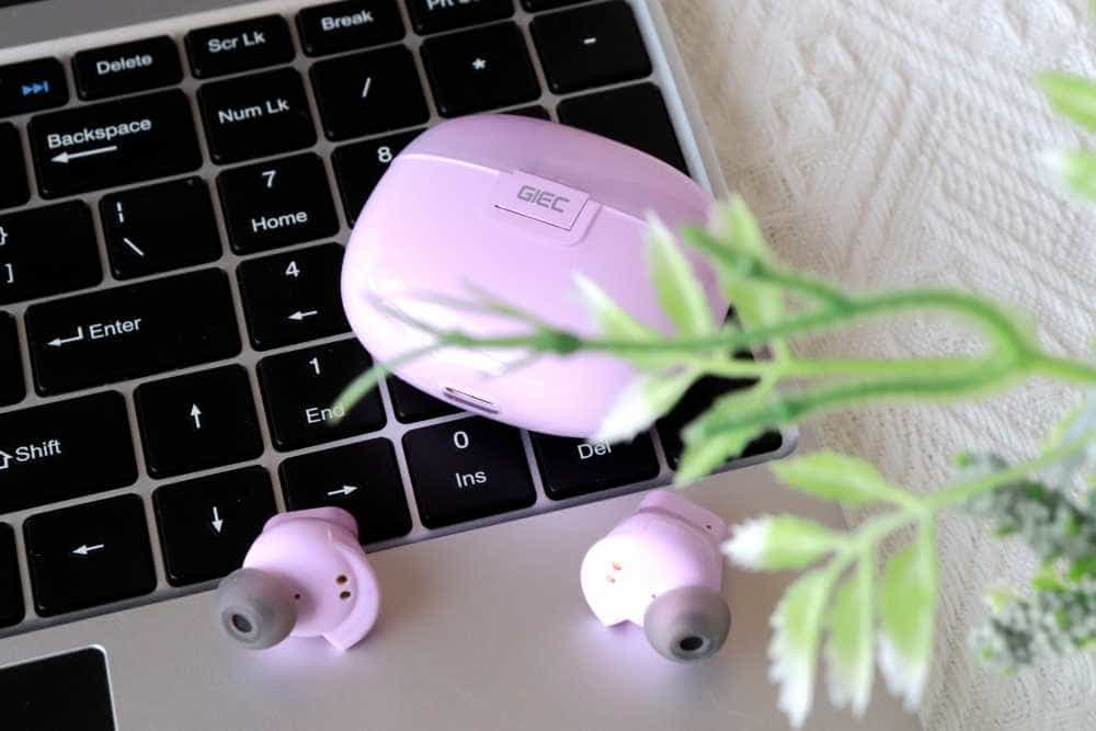 兼具音乐游戏双模式的时尚平价耳机推荐-GIEC真无线耳机