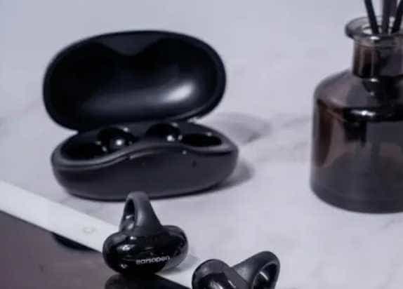 戴骨传导耳机对耳朵有什么危害，骨感耳机的利与弊？