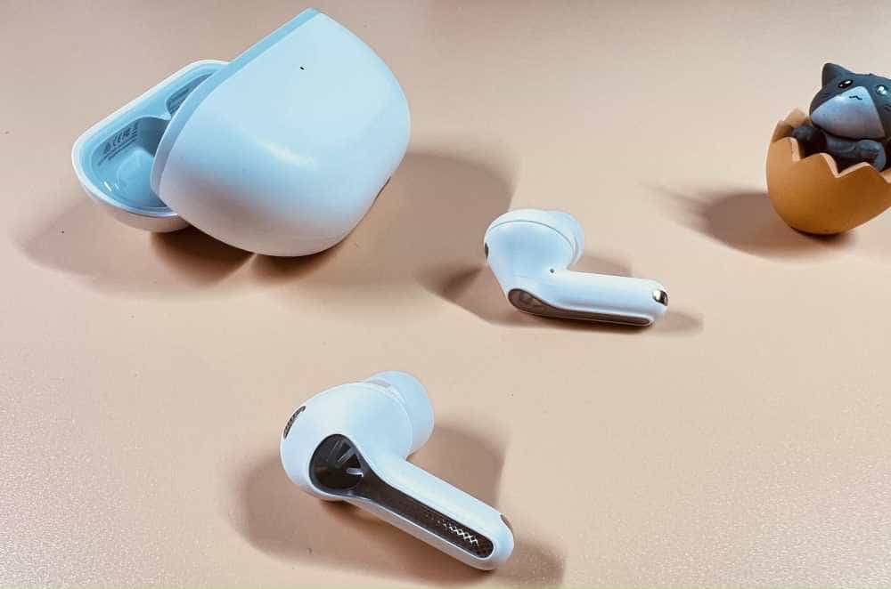 高性价比Hi-Res无线降噪耳机，百元能够体验到的“小金标”音质耳机