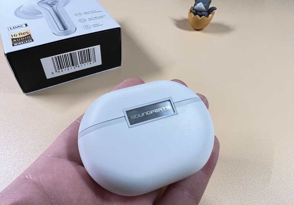 高性价比Hi-Res无线降噪耳机，百元能够体验到的“小金标”音质耳机