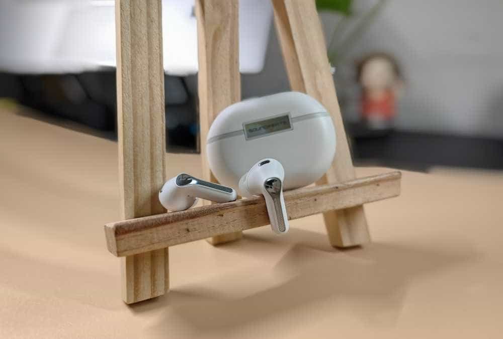 高性价比Hi-Res无线降噪耳机，百元能够体验到的“小金标”音质耳机