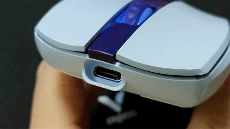 复刻经典，微操之选。雷柏V300W双模无线游戏鼠标