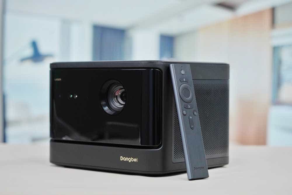 新华网高度评价的当贝投影，旗下新款当贝X5激光投影值得买吗？