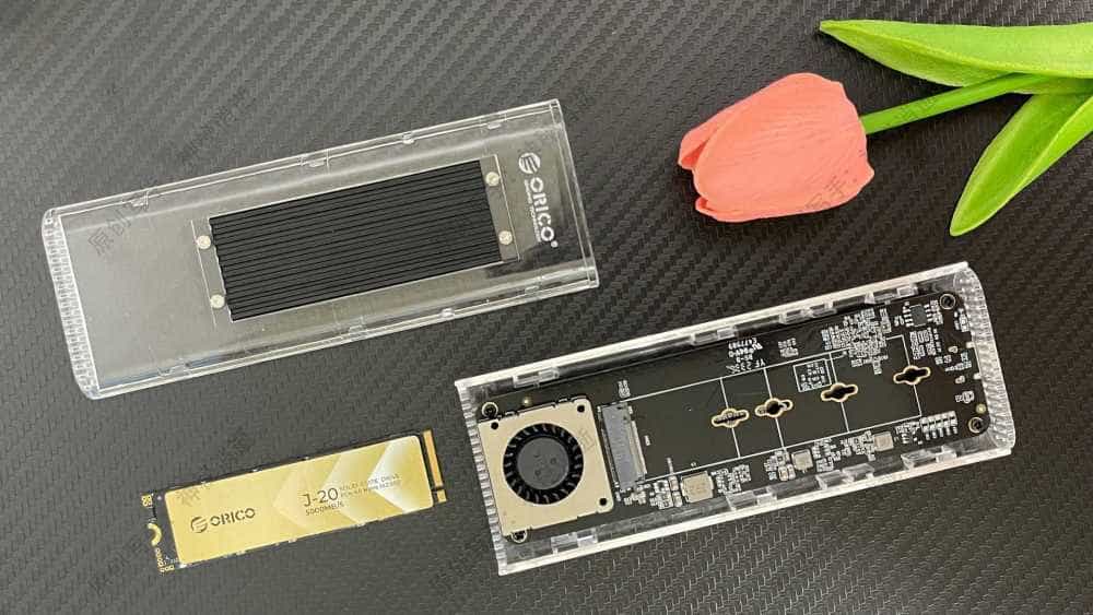 极致冷静的移动存储DIY解决方案-奥睿科J-20PCIe4.0固态硬盘1TB+TCM2-U4透明40Gbps硬盘盒