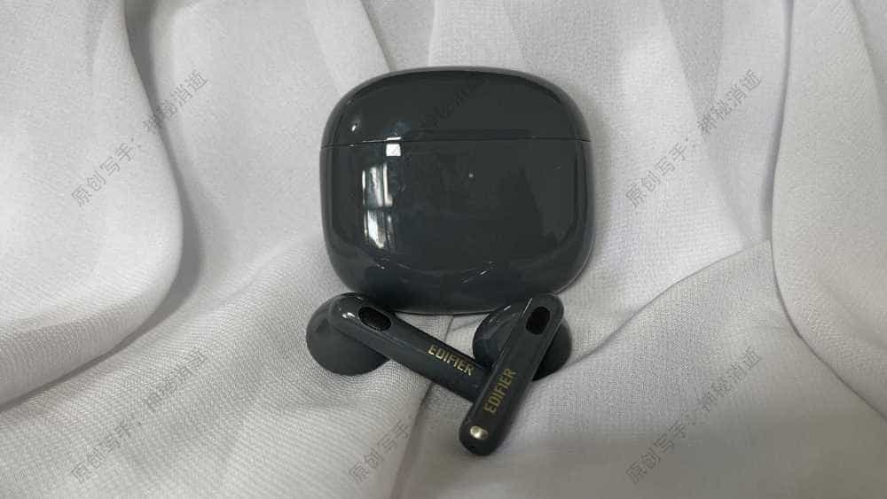 黑科技智能降噪有多香？漫步者Lolli3 ANC蓝牙耳机：堪称半入耳顶流