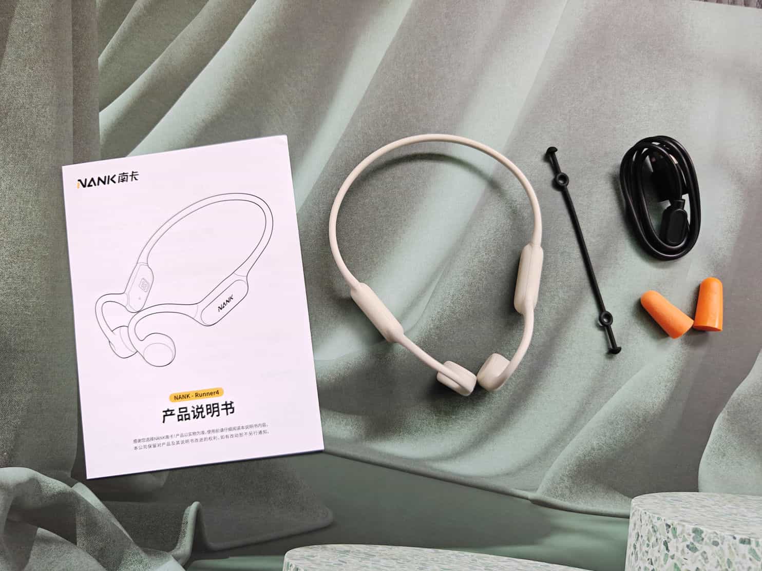 南卡Runner4骨传导耳机：自带16G存储，蓝牙+MP3双模式