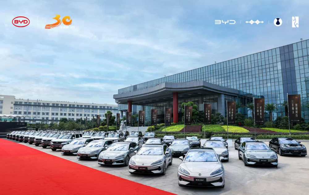 船夫哥给90位豪车得主交车，快来看看有没有自己认识的朋友！