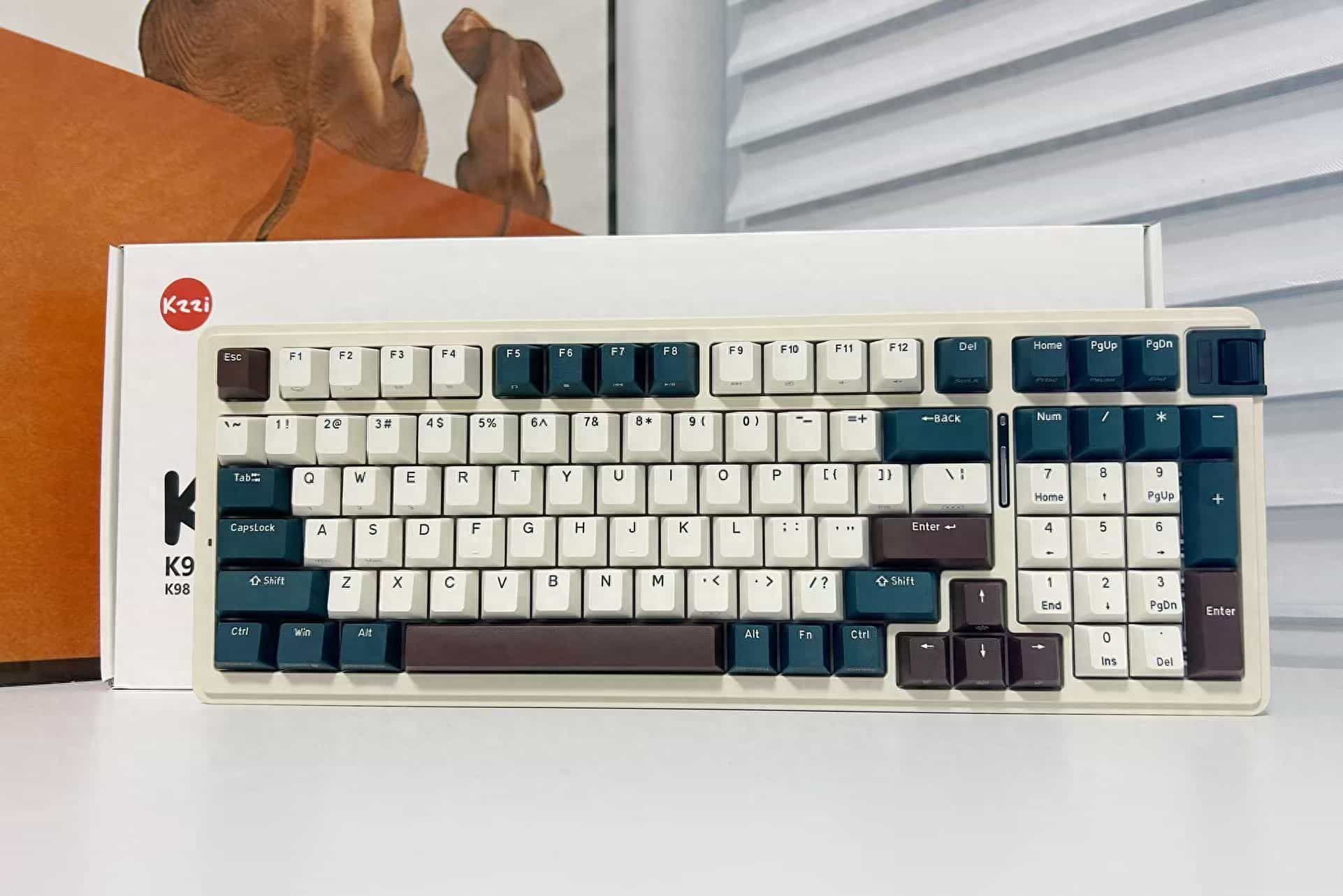 沙漠中的诗意敲击：珂芝K98，为创作注入新活力