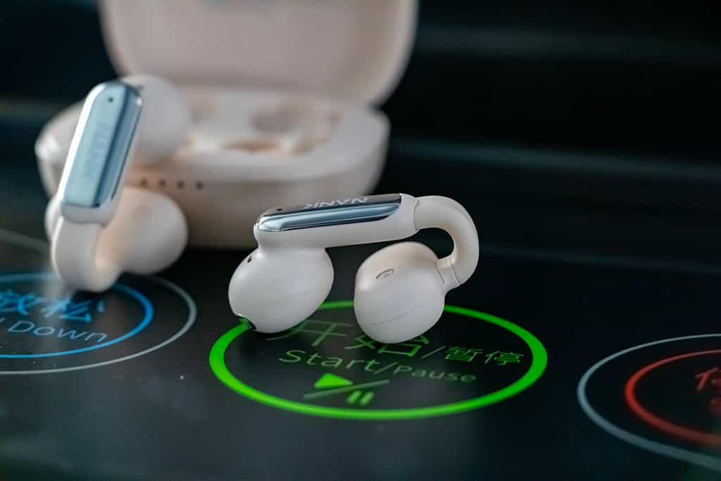 性能小钢炮，百元震撼耳机