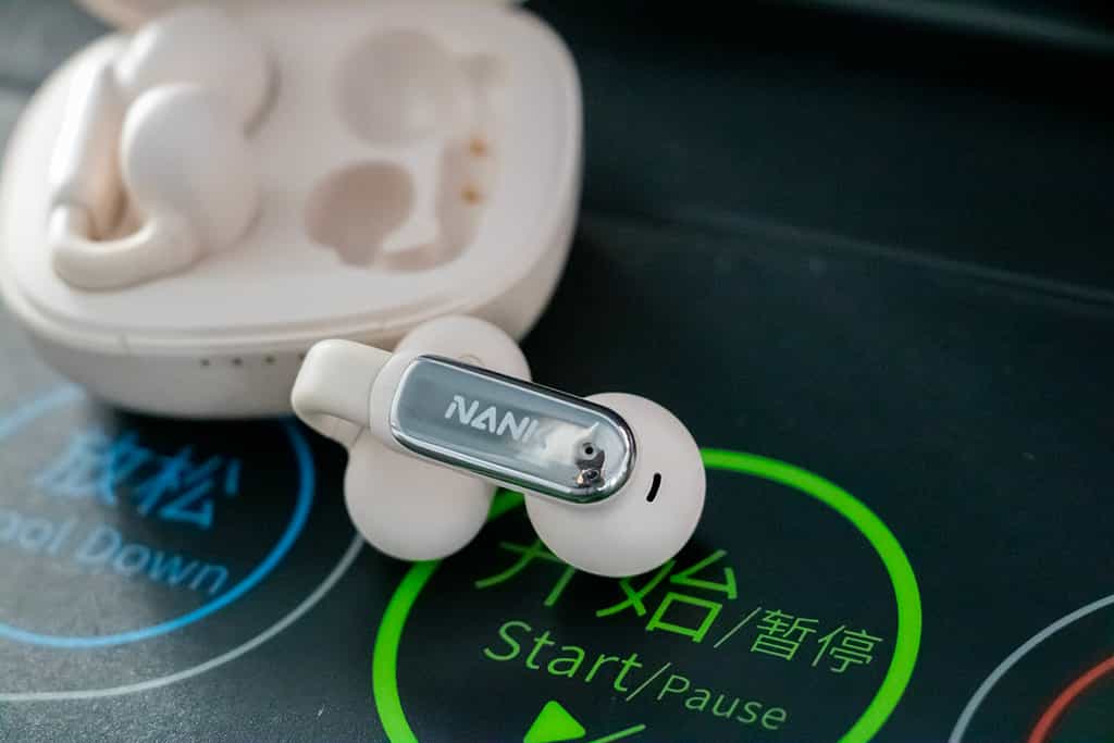 性能小钢炮，百元震撼耳机