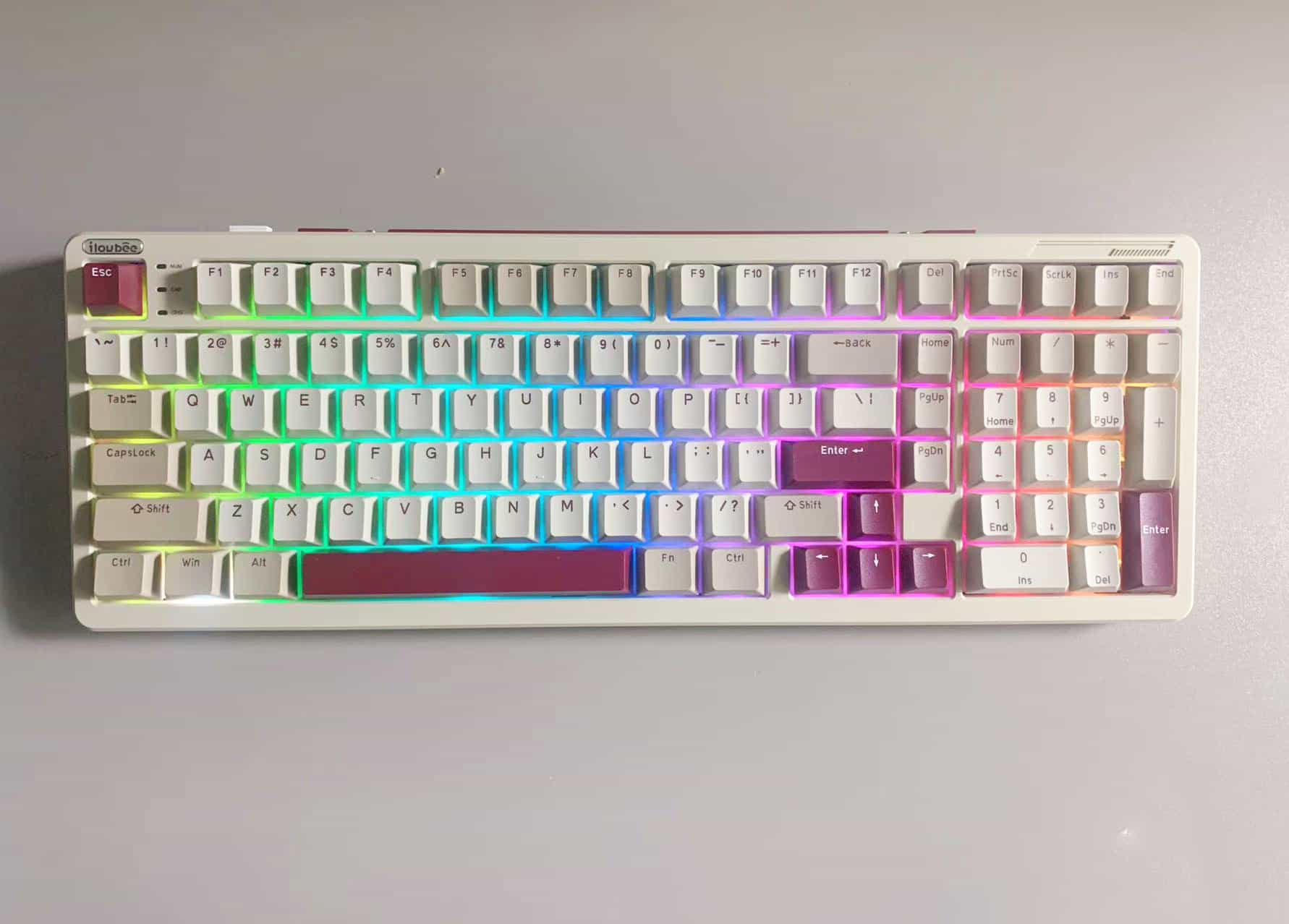 lovbee B98 蜂焰RGB 剑兰轴机械键盘|复古永不过时，经典蜂焰，艳压全场