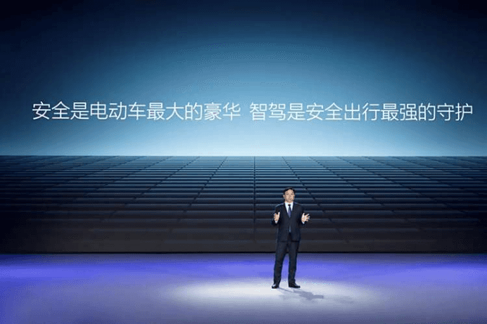 比亚迪放大招，全系车型搭载高阶智驾，天神之眼开创全民智驾时代