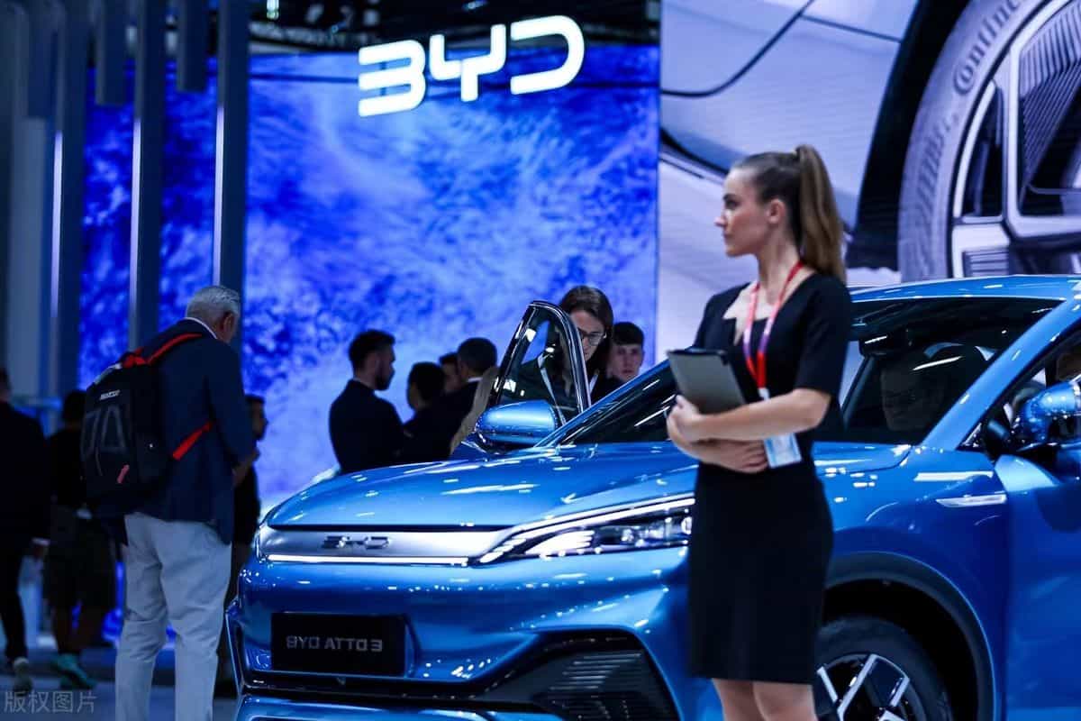 销量暴涨！比亚迪在海外大放异彩，实力引领纯电和插混市场！