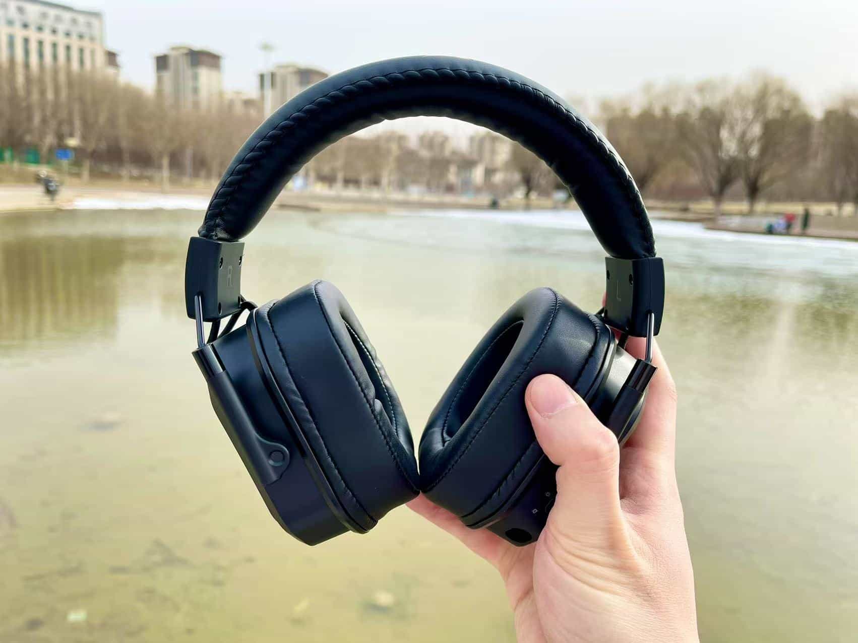 【好物测评】一耳定胜负的沉浸游戏体验：雷柏VH850无线多模游戏耳机